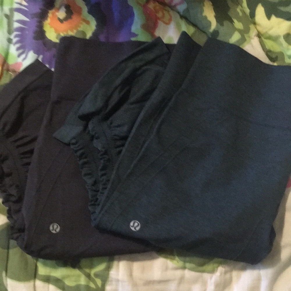Lululemon crops 10/12